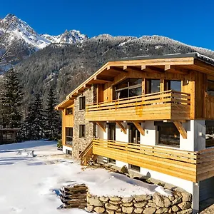 Josephine, Les Bois Chamonix